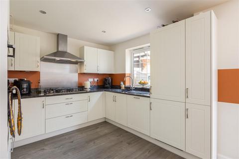 7 Derwent Road, Pickering, YO18 7UA