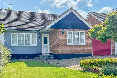 2 bedroom semi-detached bungalow for sale, Marylands Avenue, Hockley SS5