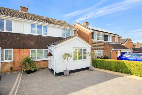 3 bedroom semi-detached house for sale, Clarence Court, Rushden NN10