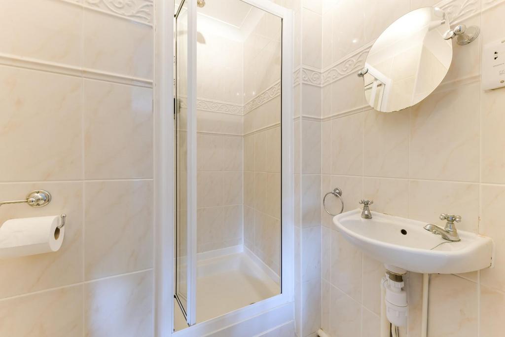 DENNEY PLACE, FLAT 3 (12).jpg