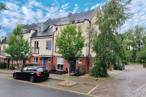 4 bedroom end of terrace house for sale, Repton Park, Ashford