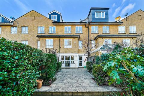 4 bedroom townhouse to rent, Samuel Gray Gardens, Kingston Upon Thames KT2