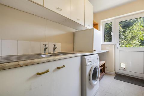 3 bedroom end of terrace house for sale, Cressingham Road, Reading