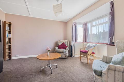3 bedroom end of terrace house for sale, Cressingham Road, Reading