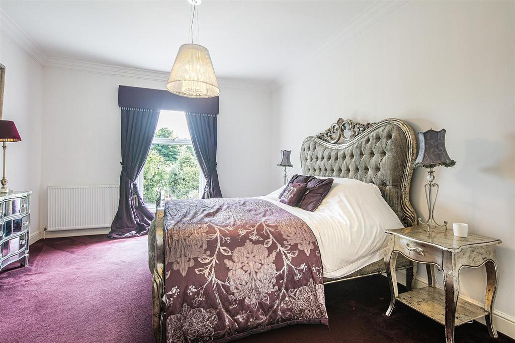 Principal bedroom area
