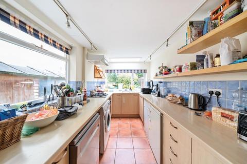 3 bedroom end of terrace house for sale, Church Road, Guildford