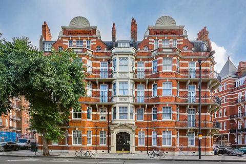 3 bedroom flat for sale, Glyn Mansions, Hammersmith Road, London, W14