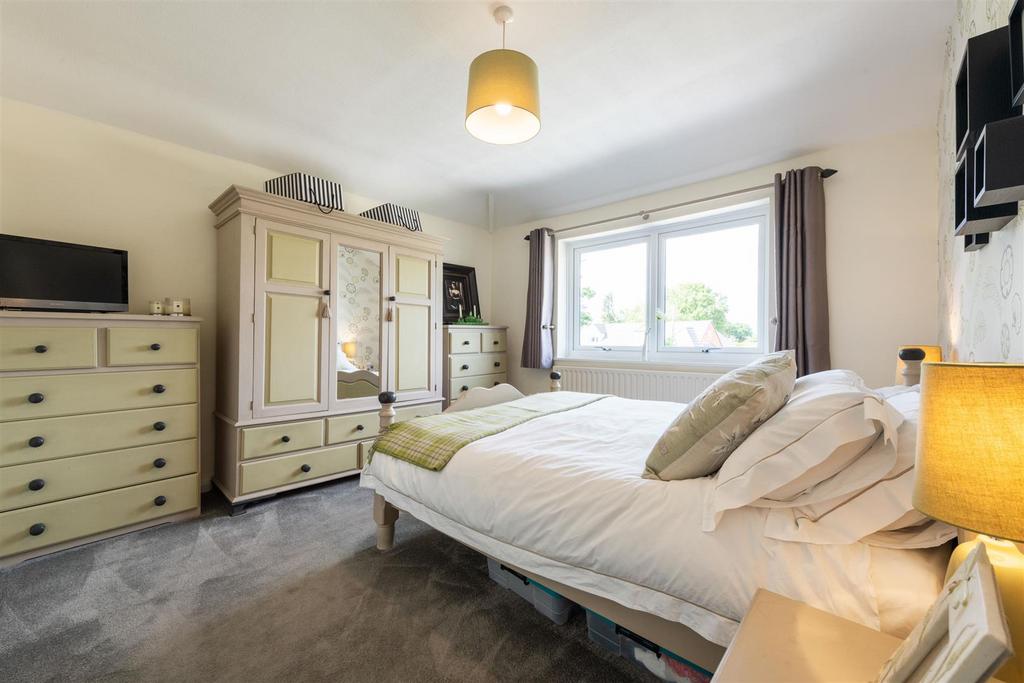 Stoneleigh, Blind Lane, Tanworth in Arden, B94 5 HS