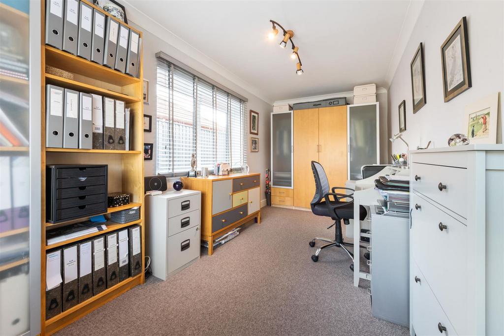 Stoneleigh, Blind Lane, Tanworth in Arden, B94 5 HS