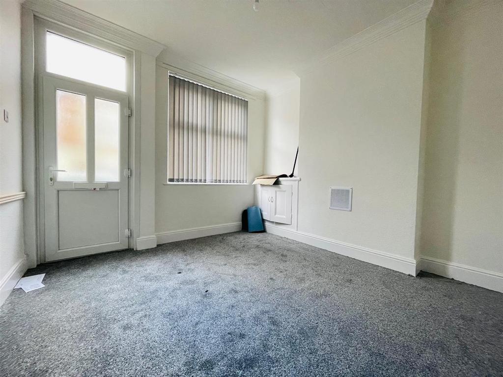 Wolverton Road, Leicester 2 bed house to rent £825 pcm (£190 pw)