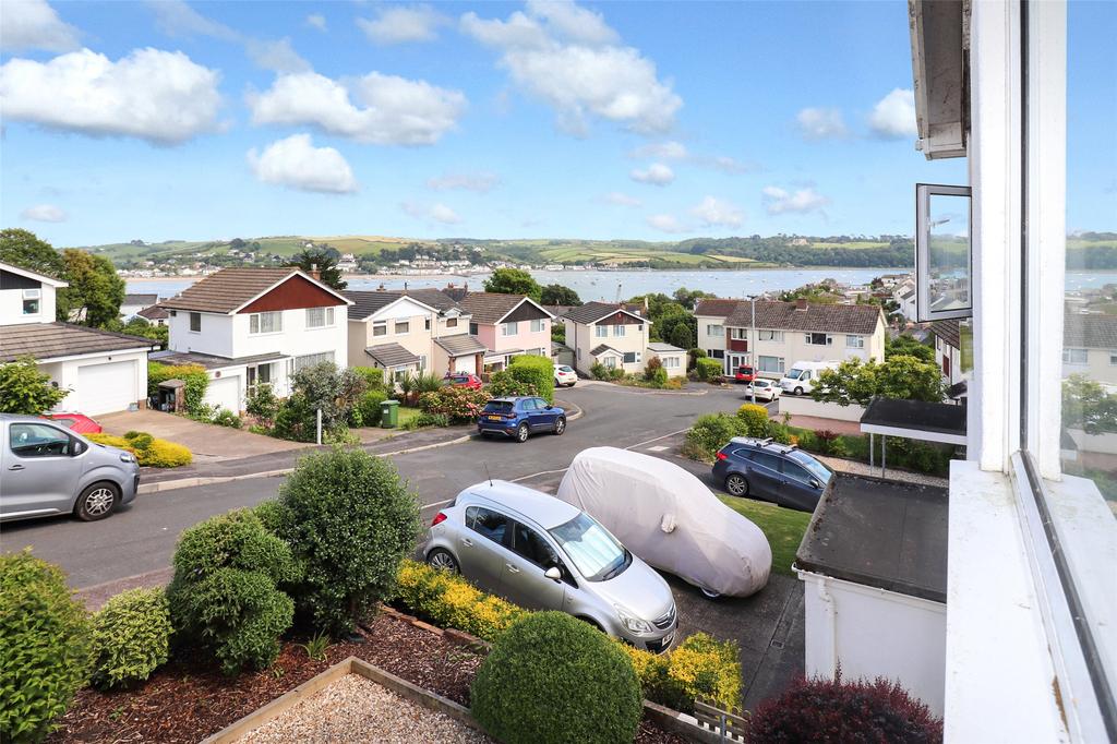 Yeo Drive, Appledore, Bideford... 3 bed detached house to rent £1,200