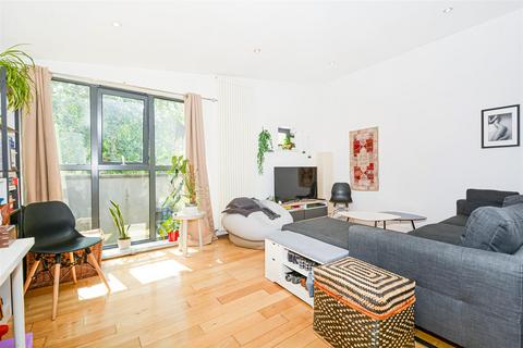 1 bedroom flat for sale, Rochester Place, NW1
