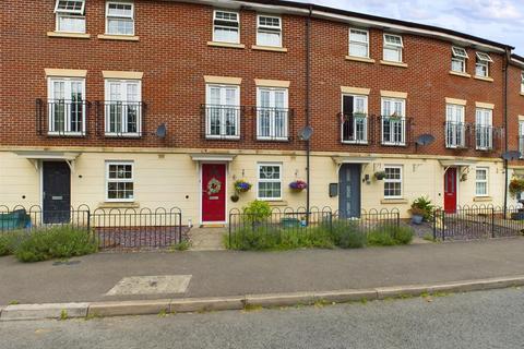 3 bedroom terraced house for sale, Streamside, Tuffley, Gloucester
