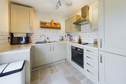 10 Babdown Close Kingsway, Quedgeley, Gloucester, GL2 2HS