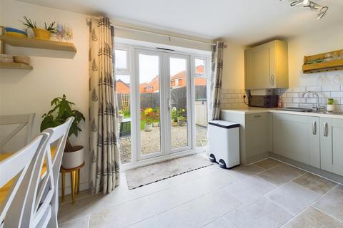 10 Babdown Close Kingsway, Quedgeley, Gloucester, GL2 2HS