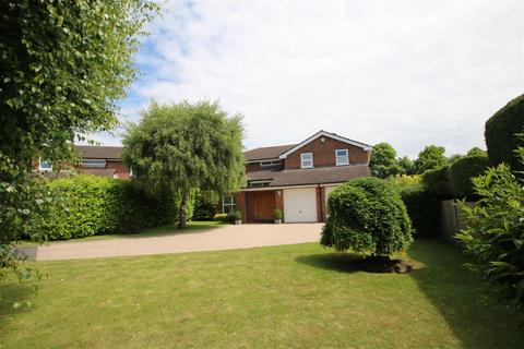12 Ashlands, Ford, Salisbury, SP4 6DY