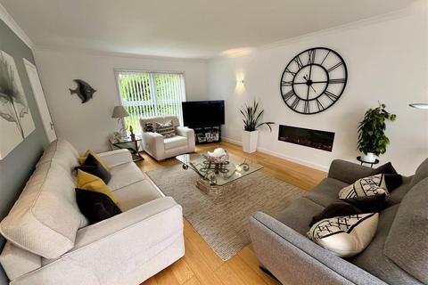 12 Ashlands, Ford, Salisbury, SP4 6DY