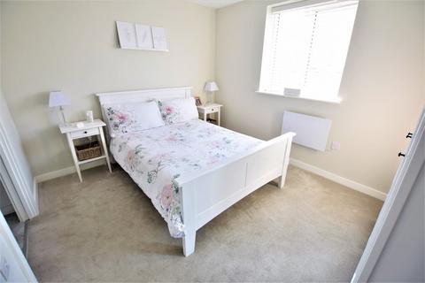 2 bedroom flat to rent, Serbert Close, Portishead