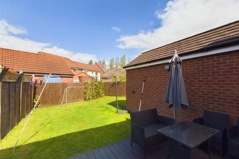 3 bedroom semi-detached house for sale, Pevensey Place Kingsway, Gloucester