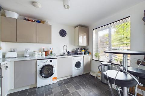 3 bedroom semi-detached house for sale, Pevensey Place Kingsway, Gloucester