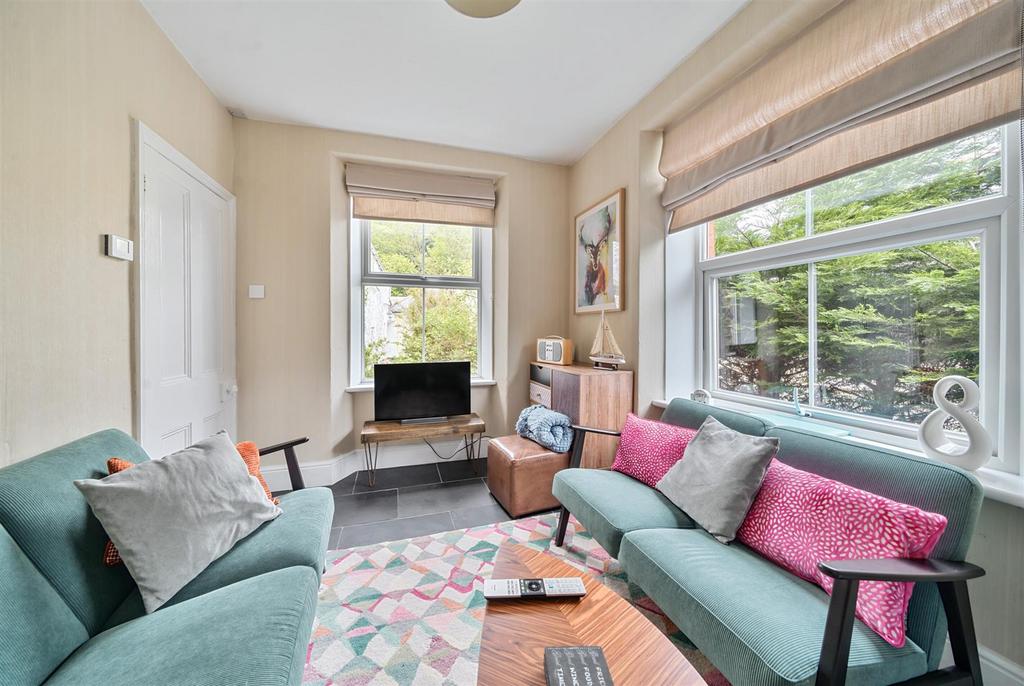 Sitting Room a.jpg