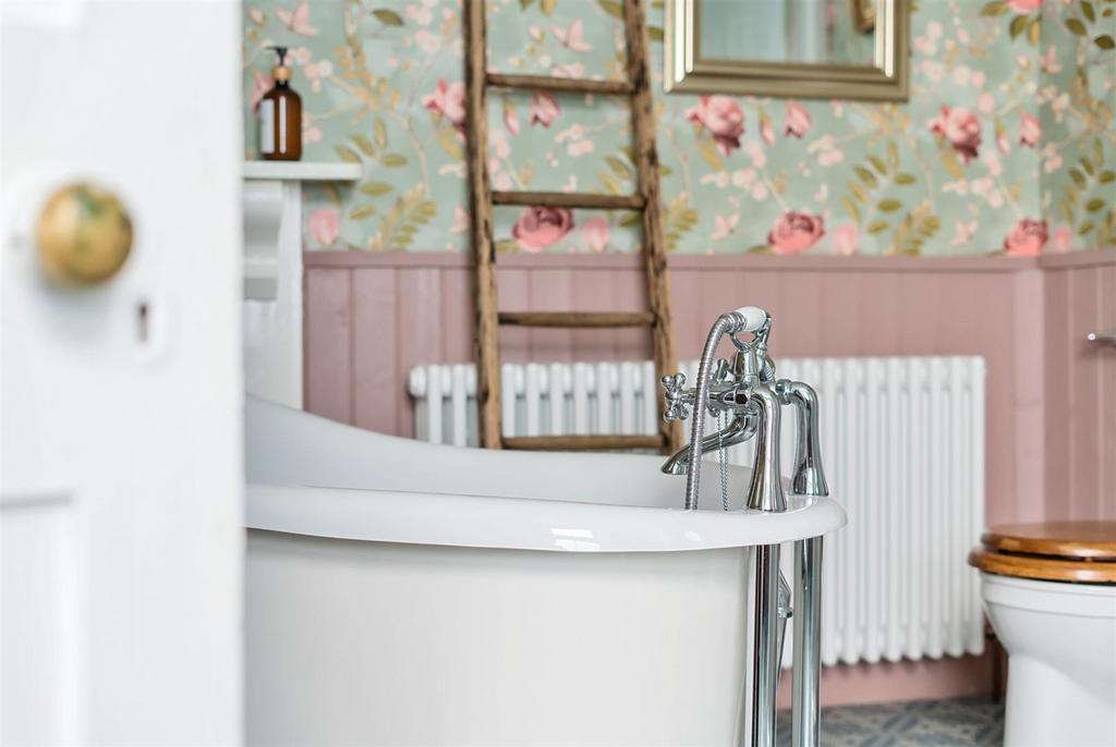 Bath.jpg