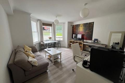 2 bedroom flat to rent, Fourth Avenue, Hove, East Sussex, BN3 2PH