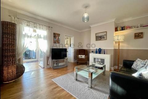 2 bedroom house for sale, Saxon Road, Pakefield, Lowestoft