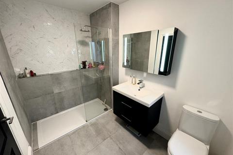 126 Manchester Road, Wilmslow, SK9 2LE