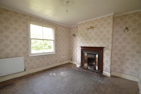 14 Avondale, Chirk, Wrexham, LL14 5DE