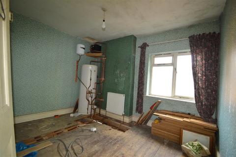 14 Avondale, Chirk, Wrexham, LL14 5DE