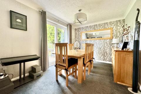 5 Harebell Place, Abbeymead, Gloucester, GL4 4AH