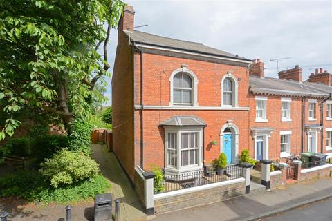 4 bedroom end of terrace house for sale, Victoria Street, Castlefields, Shrewsbury
