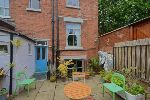 4 bedroom end of terrace house for sale, Victoria Street, Castlefields, Shrewsbury