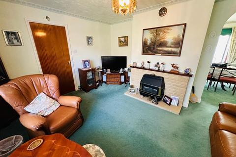 3 bedroom detached bungalow for sale, Lockyer Crescent, Tiverton EX16