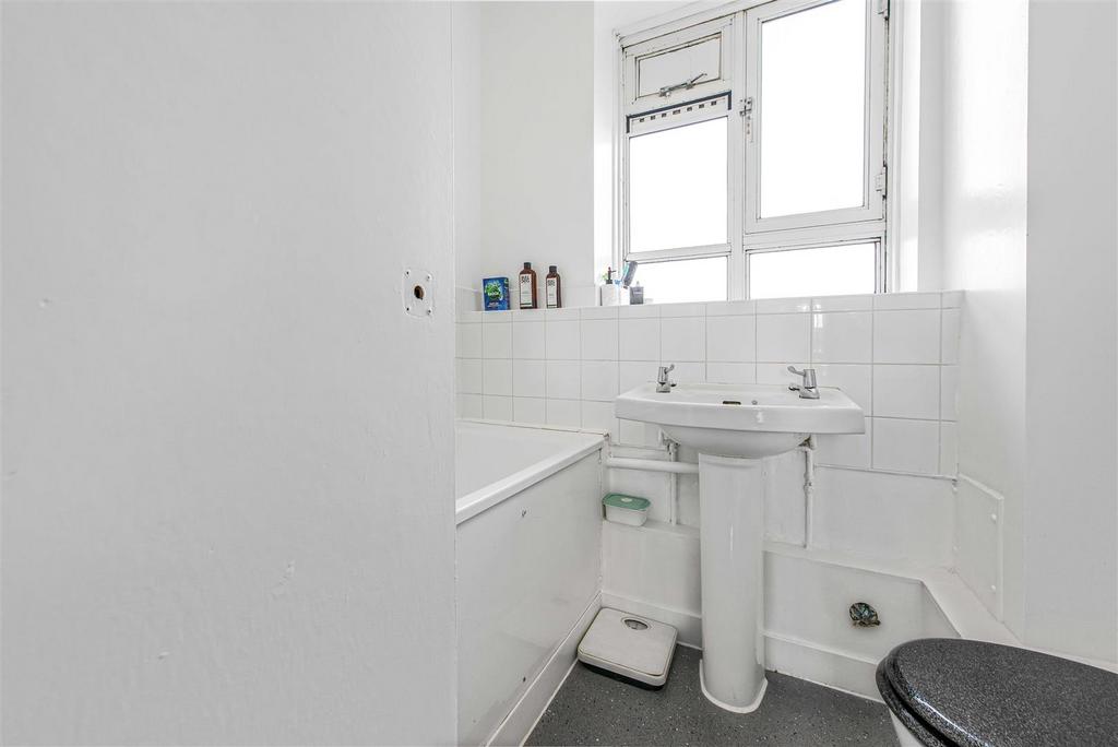 Bathroom, Rollo Court, Eden Harper SW11