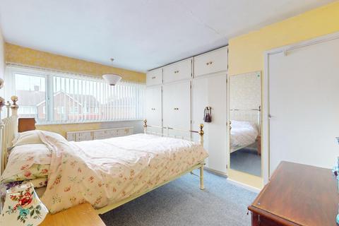 202 Beaumont Drive, Northfleet, Gravesend, DA11 9NZ