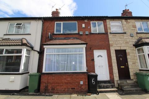 3 bedroom terraced house to rent, South End Grove, Leeds