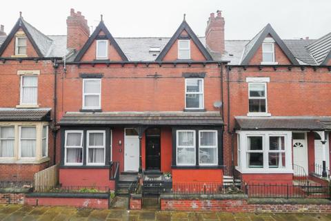 4 bedroom terraced house for sale, St. Ives Mount, Leeds