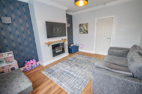 2 bedroom end of terrace house for sale, Arbourthorne Road, Sheffield, S2