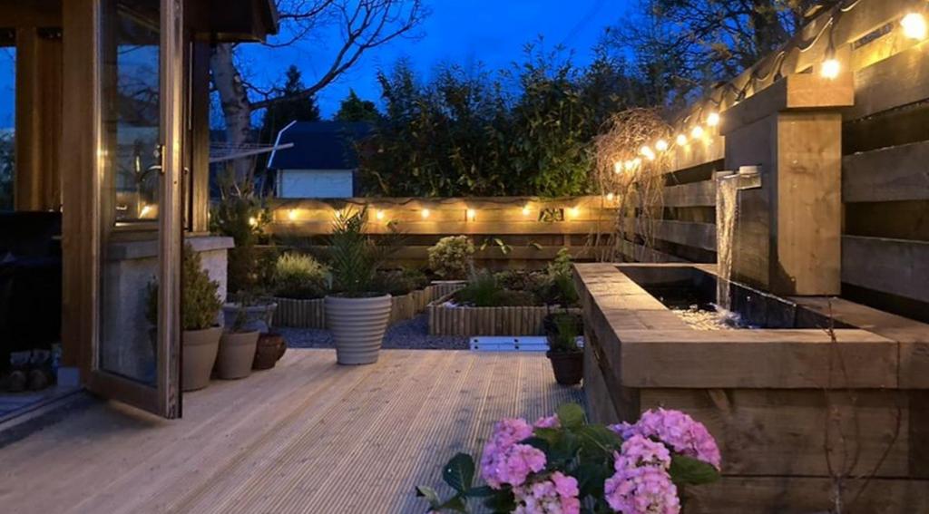 Garden night