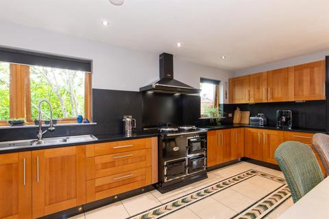 Ambrae Conglass Lane, Tomintoul, Ballindalloch, AB37 9HU