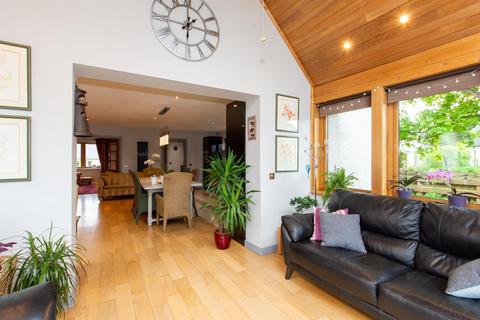 Ambrae Conglass Lane, Tomintoul, Ballindalloch, AB37 9HU
