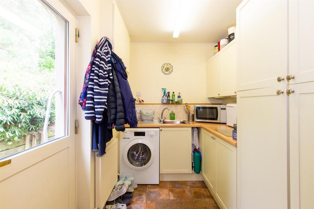 Sawmill Cottage-5.png