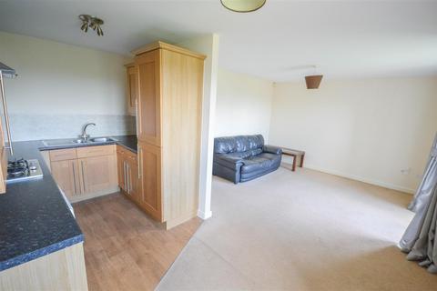 2 bedroom apartment for sale, Kenninghall View, Sheffield, S2