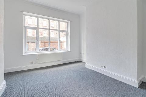 1 bedroom flat to rent, Royal Terrace, Southport PR8