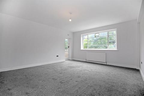 3 bedroom apartment to rent, Granville Court, Newcastle Upon Tyne NE2