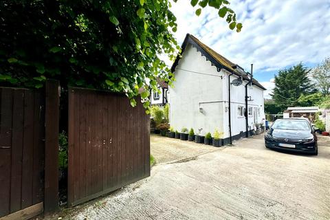 3 bedroom semi-detached house for sale, Potley Hill Road, Yateley GU46