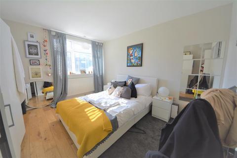 2 bedroom flat to rent, Church Lane, East Finchley, N2