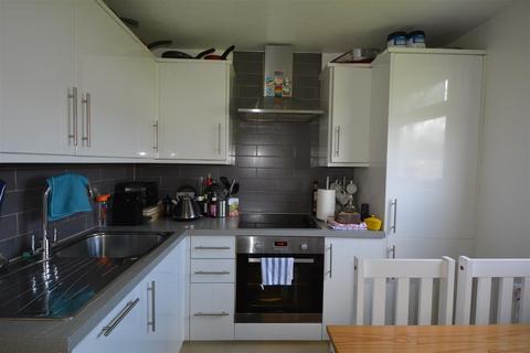 2 bedroom flat to rent, Church Lane, East Finchley, N2